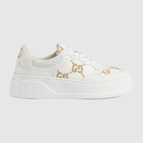 gucci scarpe con leone|Sneaker donna GG in pelle bianca .